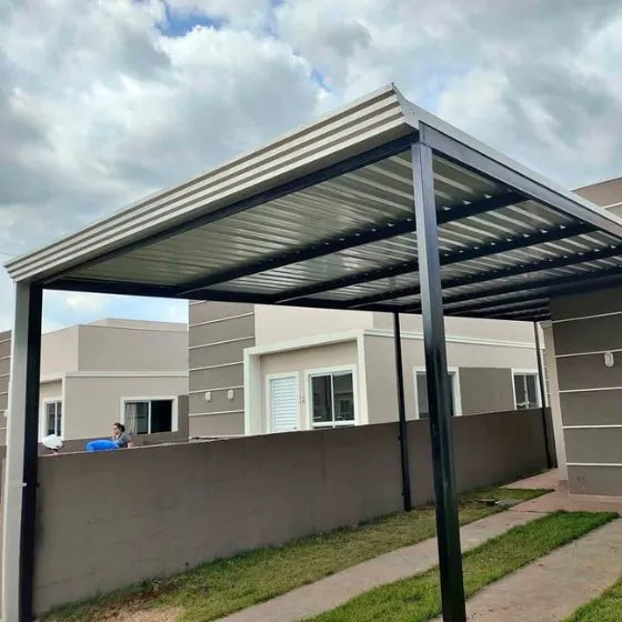 Cobertura de Telha Sanduíche em Americana SP — Cobertura em área de piscina