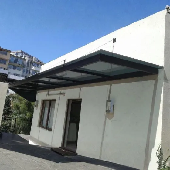 Coberturas de Vidro em Americana SP — Instalação em estacionamento
