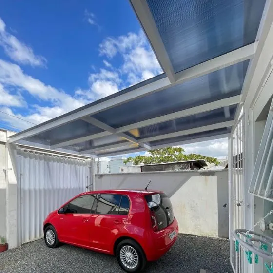 Pergolado de Alumínio com Policarbonato em Americana SP — Instalação em garagem residencial