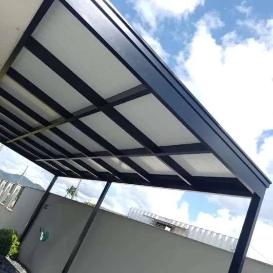 Pergotelha em Americana SP — Cobertura com estrutura metálica reforçada