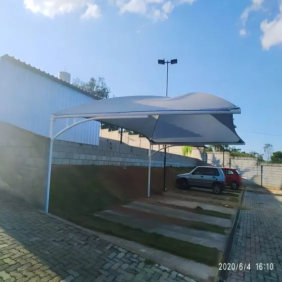 Sombreadores para Veículos em Americana SP — Instalação em fachada comercial